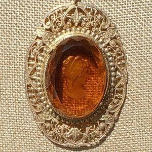 Vintage Rare Huge 1950's Intaglio 3-D Amber Glass Cameo Pendant Necklace 24"
